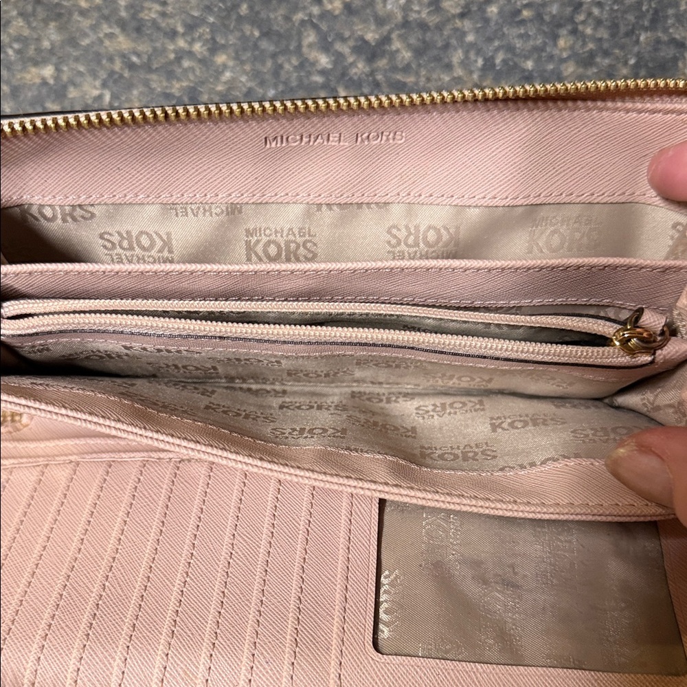 Michael Kors Pebbled Leather Wallet in Taupe - Picture 5 of 14